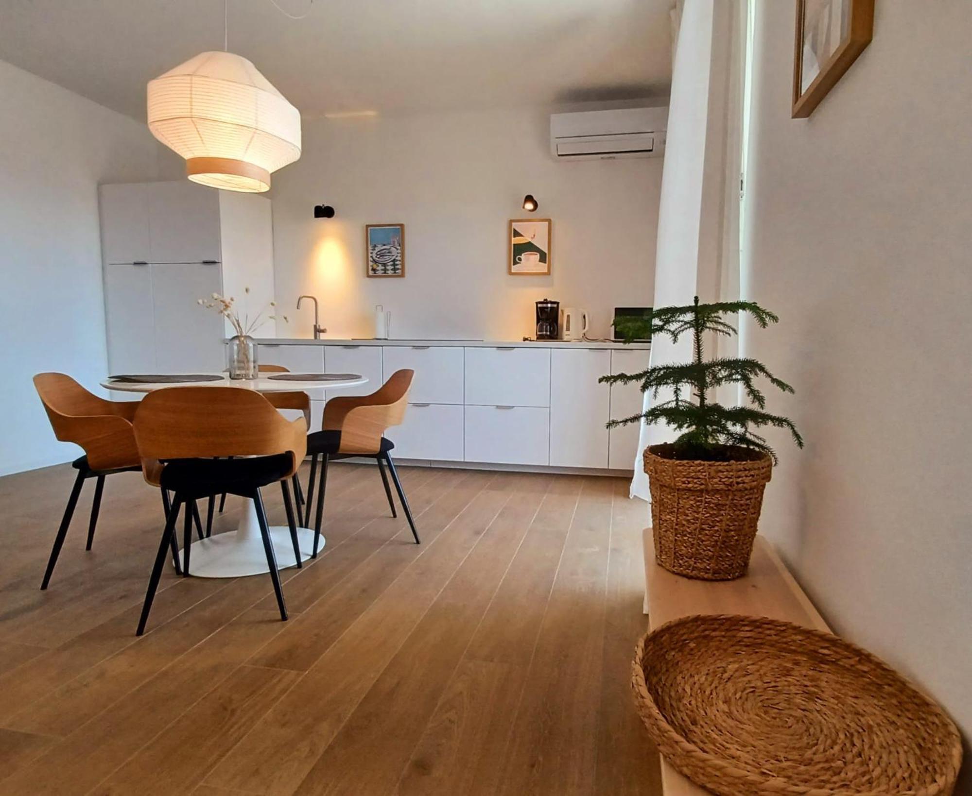 Apartments Daria Krk Town Eksteriør bilde
